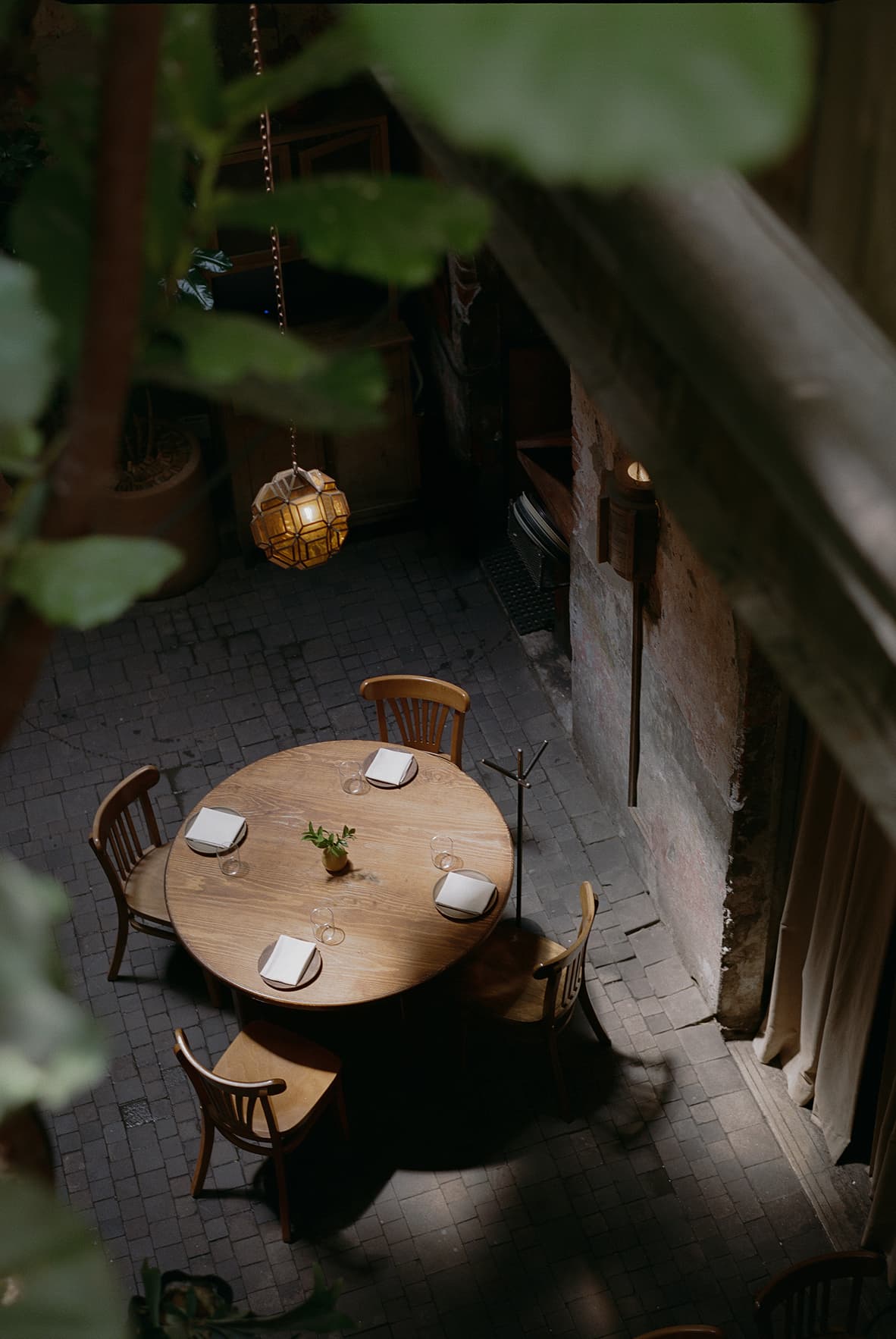 Taverna atmosphere
